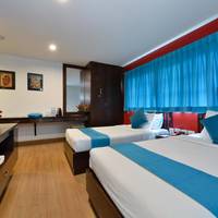 Deluxe Twin Room with Window