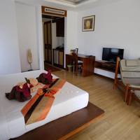 Bungalow (2 Adults)