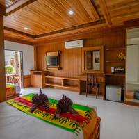 Deluxe Bungalow Twin Bed