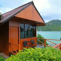 Bungalow with Sea View