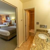 Queen Room with Two Queen Beds - Upper Level