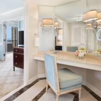 Club Premium Suite Queens