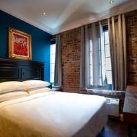 Deluxe Queen Room
