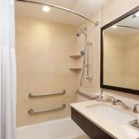 Queen Room - Disability Access