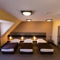 Triple Studio (Balcony) Free Parking
