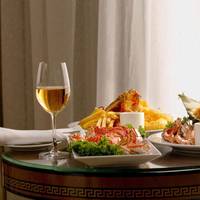 In-Room Seafood Deluxe King City View: Daily Breakfast + Set Lunch + Set Seafood Dinner + Free Upgrade + Late check out