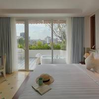 Suite with Balcony