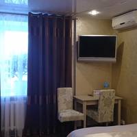Family Room (2 Adults + 1 Child)