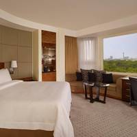 Executive Room, Guest room, 1 King, City view