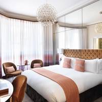 Superior Townhouse Room