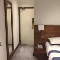 Single Room with Private Bathroom