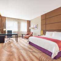 Executive Deluxe King Room - Non-Smoking