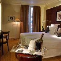 Classic Double Room with City View