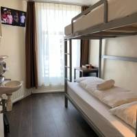 Budget Twin Room with Private Bathroom 