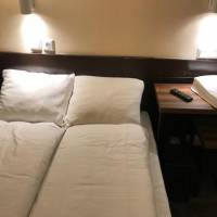  Small Double Room with Private Bathroom ( No window)