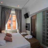 Superior Twin Room with City View