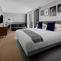 1 King Bed Executive Room with Sofabed