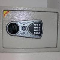 Room #421608322