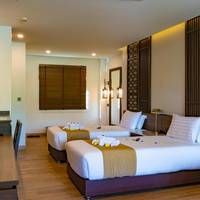 Triple Room with Garden View