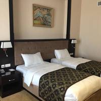 Standard Twin Room with City View
