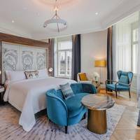 Elisabeth Bridge King Suite with River View