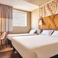 Standard Room with one double and one single bed