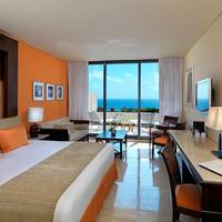 Junior Suite with Lagoon View