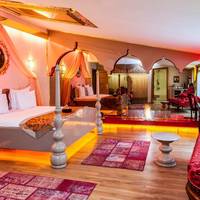 Suite with Hot Tub