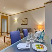 One-Bedroom Suite