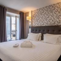 Deluxe Double or Twin Room with City View