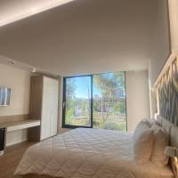 Deluxe Double Room with Side Sea View