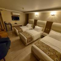 Deluxe Triple Room with Sea View