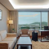 Superior Suite Double with Airport View