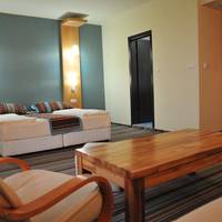 King Studio with Spa Bath