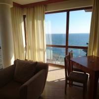 Two-Bedroom Apartment with Balcony and Sea View