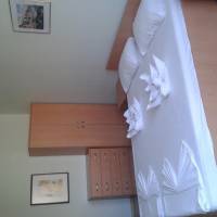 One-Bedroom Apartment with Balcony (4 Adults)