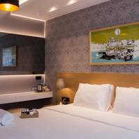 Economy Room