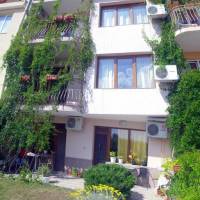 Triple Room with Garden View