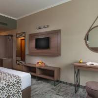 Deluxe Twin Room with Sea View