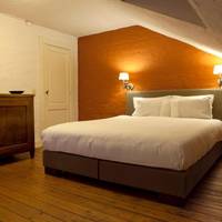 Duplex Apartment (2-4 Adults)