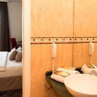 Room #2941756