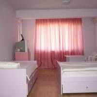 One-Bedroom Suite with Balcony