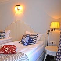 Double Room with Balcony and Side Sea View