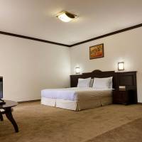 Deluxe Double or Twin Room with Mountain View