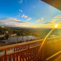 Deluxe Double Room with Panoramic View of Veliko Tarnovo 