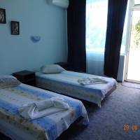 Double or Twin Room with Sea View