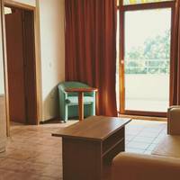 One-Bedroom Apartment with Sea View (2 Adults)