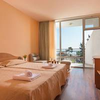 Twin Room with Balcony and Sea View
