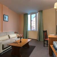 One-Bedroom Suite with Balcony and Sea View (4 Adults)