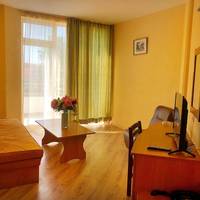 Twin Room with Balcony and Park View (2 Adults + 1 Child)